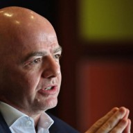 Football: une tournée de Gianni Infantino en Afrique entre développement et politique