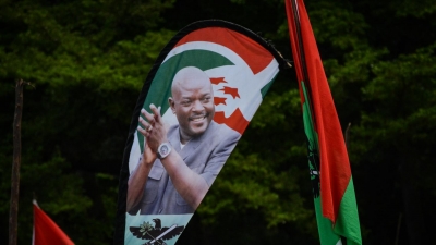Les Burundais rendent un dernier hommage à l'ancien président Nkurunziza dans un stade bondé