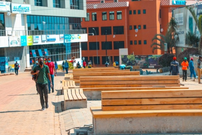La capitale rwandaise installe 75 bancs au service du public