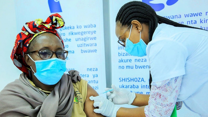 COVID-19: Le Rwanda enregistre neuf décès et 811 contaminations sur 4 766 échantillons