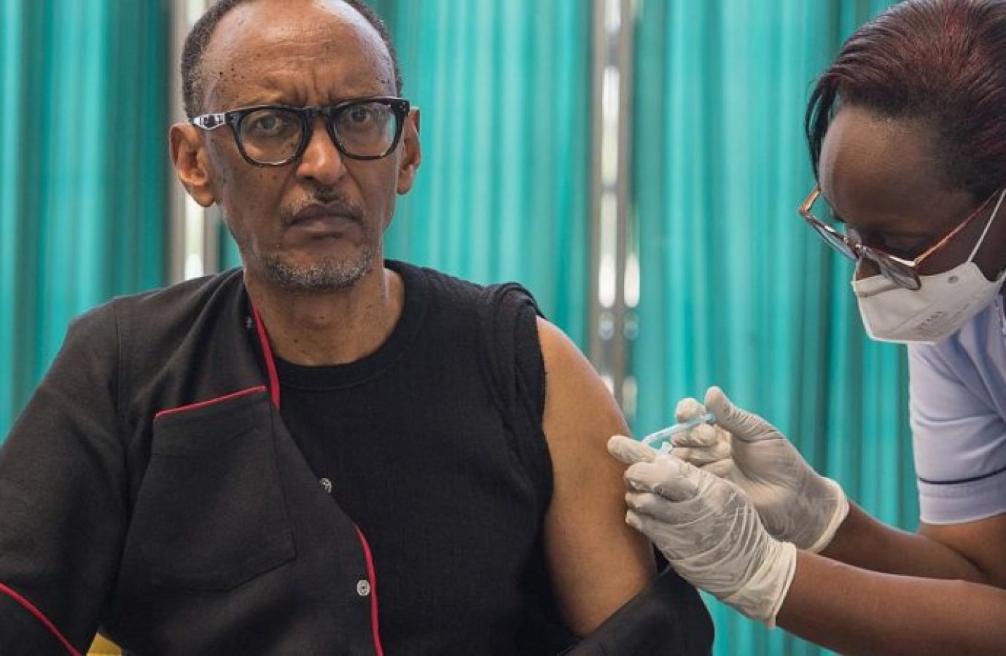 Rwanda: Paul Kagame, premier chef d&#039;Etat est-africain vacciné contre le Covid-19