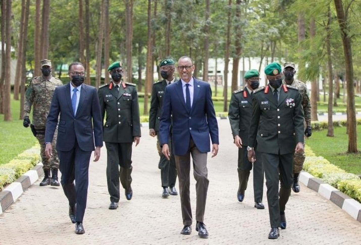 Rwanda: «Construire les capacités de notre armée pour répondre de façon adéquate à toute attaque terroriste» -Kagame