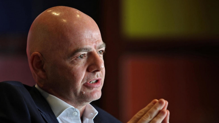 Football: une tournée de Gianni Infantino en Afrique entre développement et politique